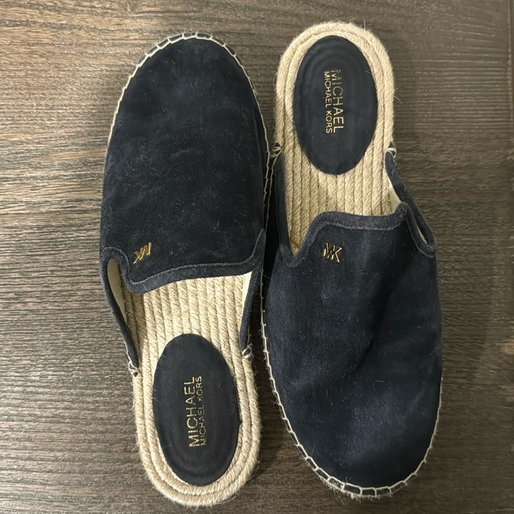 Navy Michael Kors size 8 navy